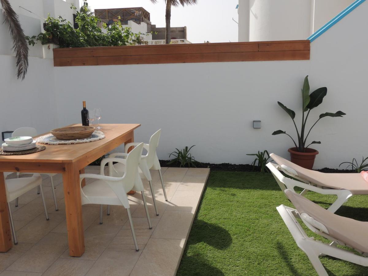 Cozy, Beach House , By Mahbovillas La Oliva Kültér fotó